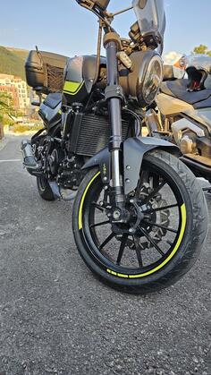 Benelli - Leoncino 250