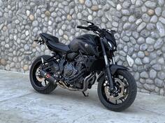 Yamaha - MT-07 Akrapovič