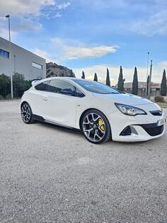 Opel - Astra -  OPC 2.0 turbo benzin 280ks