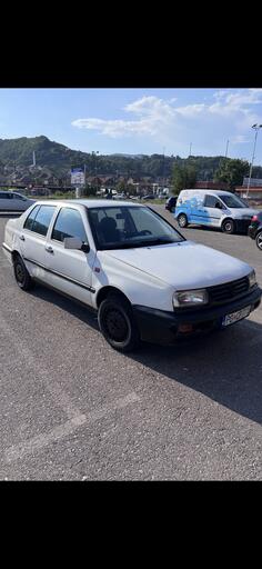 Volkswagen - Vento - 1.9TD