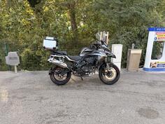 Benelli - trk 502 x