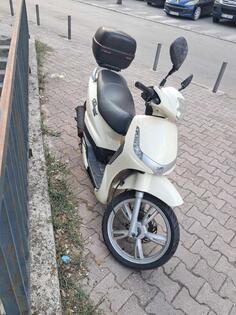 Peugeot - Tweet 50