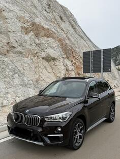 BMW - X1 - .
