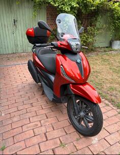 Piaggio - Bevery