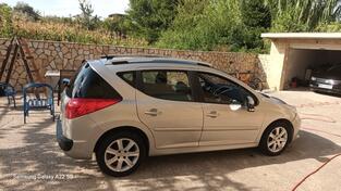Peugeot - 207 - 1.6 HDI