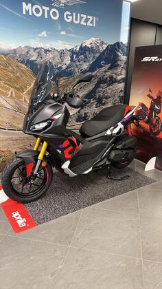 Aprilia - SR GT 400