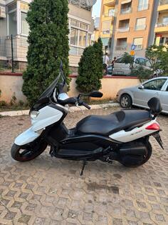 Yamaha - xmax