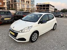 Peugeot - 208