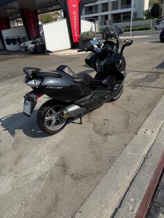 BMW - C650GT