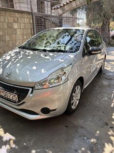 Peugeot - 208 - 1.0 vti
