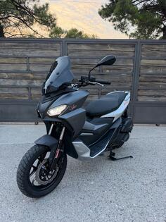 Aprilia - SR GT 125