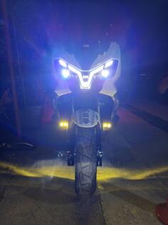 SYM - adx 300