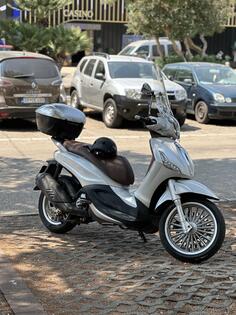 Piaggio - Beverly 300
