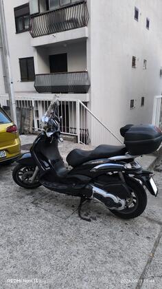 Piaggio - Beverly tourer 400