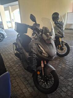 Honda - Adv350