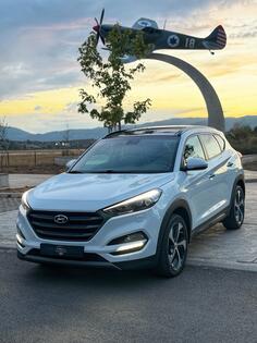 Hyundai - Tucson - 2.0 CRDI VERTEX