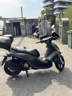 Piaggio - Beverly 300 Sport Touring