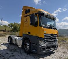 Mercedes Benz - MP4 18/40