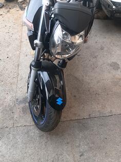 Suzuki - gsr600