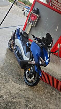 Yamaha - T Max DX
