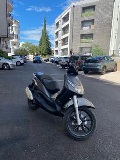 Piaggio - Beverly 250s