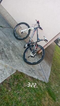 Specialized - epic