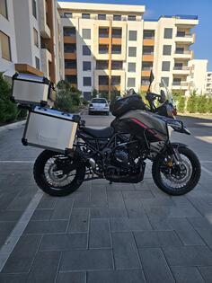 Benelli - 702 X