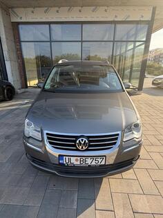 Volkswagen - Touran - 2.0