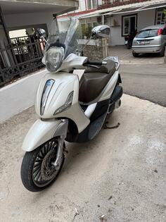 Piaggio - beverly 300