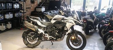Benelli - TRK 502X