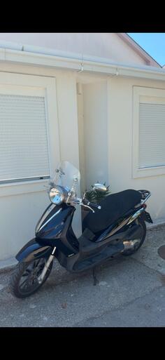Piaggio - Cruiser