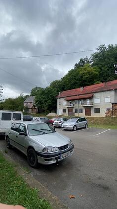 Toyota - Avensis - 1.6