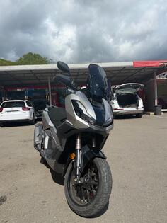 Honda - Adv 350
