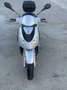 Piaggio - Piaggio Carnaby 200 Es