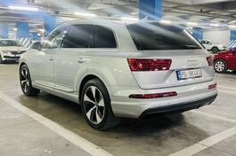 Audi - Q7 - S line 3.0tdi