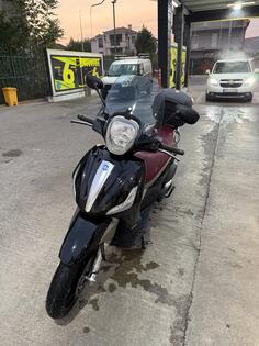 Piaggio - Beverly 350 Sport