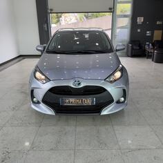 Toyota - Yaris - HIBRID//BENZIN//06.2022