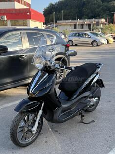 Piaggio - Cruiser