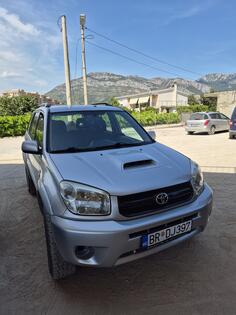 Toyota - RAV 4 - 2.0