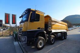 Mercedes Benz - Arocs 4145 8x8 Kipper Hardox Klima