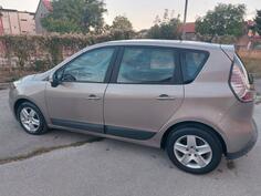 Renault - Scenic - 1.5 DCI