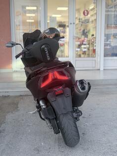 Kymco - AK550
