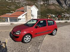 Renault - Clio - 1.6 16V