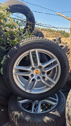 Fabričke felne i 19 gume