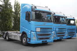 Volvo - FH 500 / 6x2 / 299.000 km / 2024 / BDF / upravljajuća osovina / ADR / 3 komada / kamionsk...