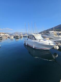 Beneteau - 680