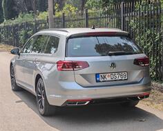 Volkswagen - Passat