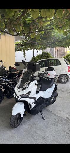SYM - adx 125