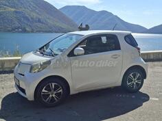 Toyota - iQ - 1.0