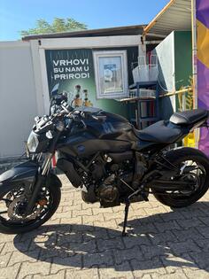 Yamaha - mt 07